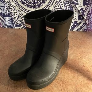 Platform Hunter rubber boots - just above ankle - ladies size 10